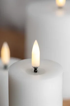 Online Uyuni Lighting Bloklys m. Smelteeffekt LED Ø7,8xH20 cm, Nordic White