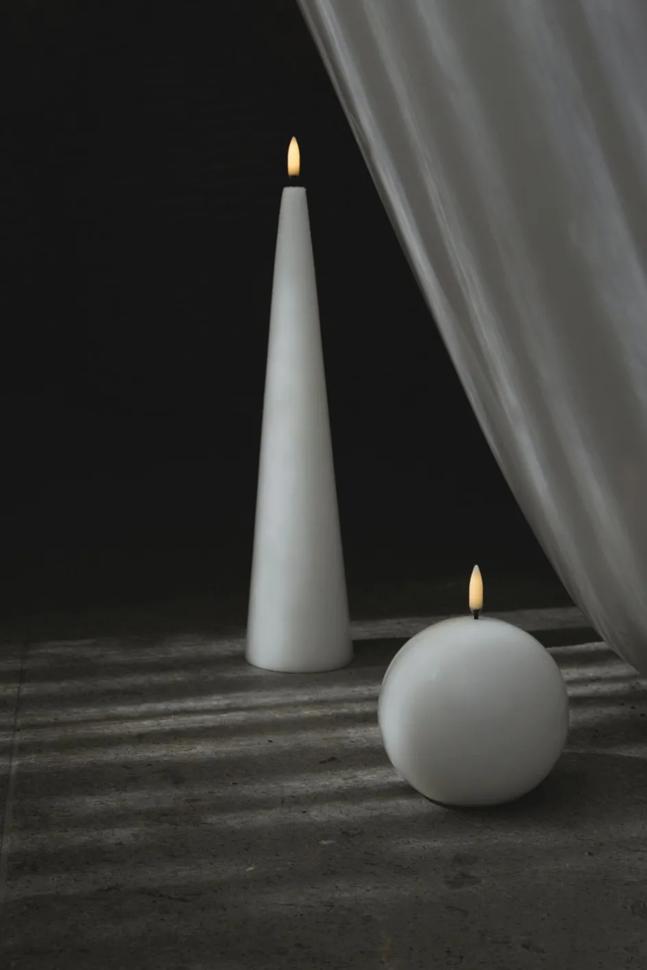 Outlet Uyuni Lighting Lys LED ?10xH10 cm, Nordic White