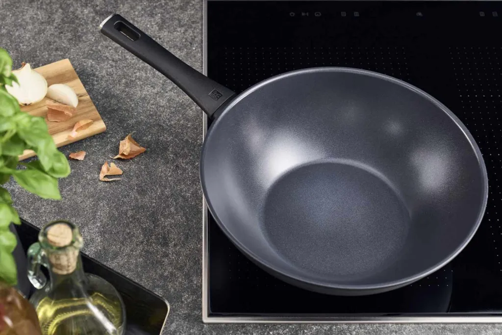 Zwilling Pander > Madura Plus Ceramic Wok 30 cm