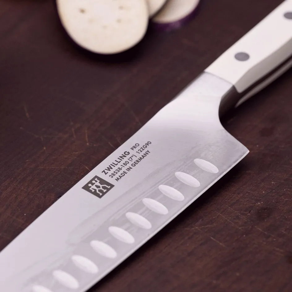 Discount Zwilling Pro Le Blanc Santoku Kniv 18 cm, Hvid